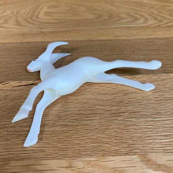 VTG Rosbro Reindeer Plastic 5 Figurines MCM Mid-century Assemblage Japan - Picture 8 of 10